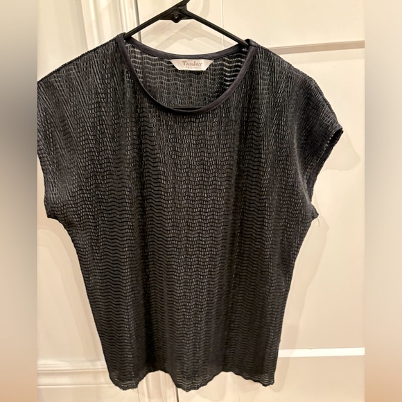 Ladies Size Small Patterned Tshirt by TanJay - Great Condition - Picture 1 of 3